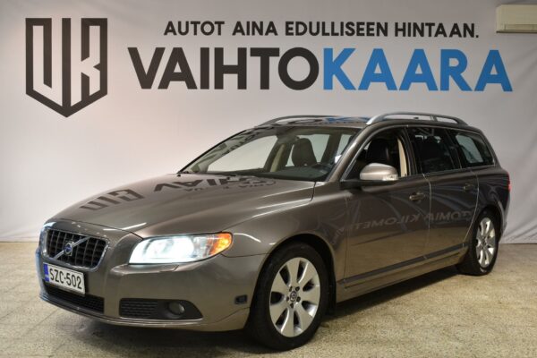 Volvo V70 2.0 Summum # Vakkari, Lohko, Vetokoukku, Nahat, Muistipenkki, AUX, HYVÄ HUOLTOHISTORIA #