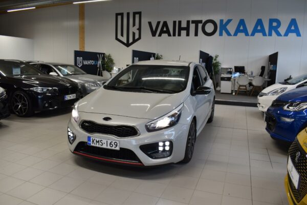 Kia Ceed 1,6 T-GDI GT 5D # Suomiauto, Digimittaristo, Bluetooth, Läm. ratti, P.Tutkat #