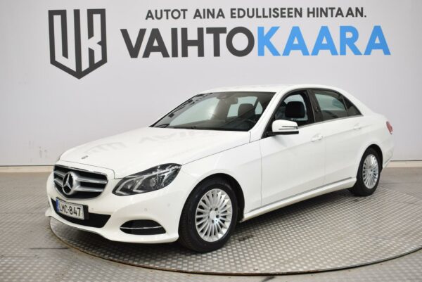 Mercedes-Benz E 220 CDI BE A Premium Business # Suomi-auto! Webasto, Koukku, Ortopedi-Istuimet, ILS, Tutkat, 2x Renkaat, Huoltokirja #