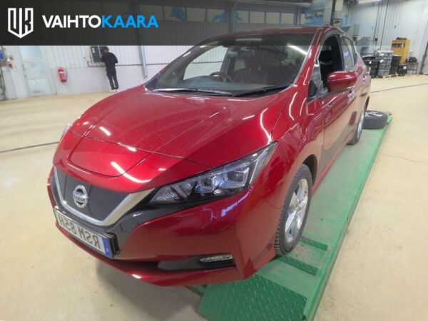Nissan Leaf N-Connecta 40 Kwh # Sis Alv # Adapt.vakkari, Navigointi, Parkkitutka, 2 x alut # Tulossa!!!