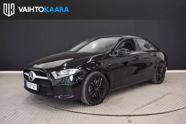 Mercedes-Benz A 250 e A Business EQ Power # Akkutesti 96/100, Navigointi, Tutkat, Vakionopeudensäädin #