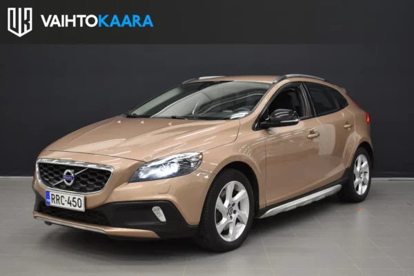 Volvo V40 Cross Country D3 Momentum # Vakkari, Xenon, Autom.ilmastointi, Tutkat taakse, Edessä ja takana lämmitettävät istuimet #