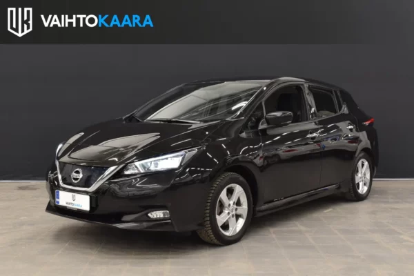 Nissan Leaf 40 kWh N-Connecta # 360-kamera, Navigointi, Kahdet renkaat, Ratinlämmitin, Adapt. vakkari, Kaistavahti, Kessy #