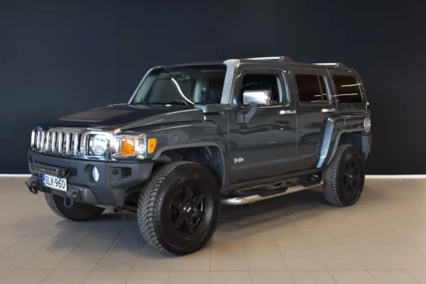 Hummer H3 3,5 4WD Aut # Nyt on pelien peli !!# Lohkolämmitin + sisäp, Koukku, 2 x hyvät renkaat vanteilla, Puhdas Carvertical #