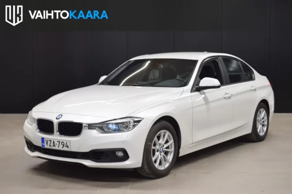 BMW 320 i F30 Sedan A xDrive Business # Puolinahka sport sisusta, Navi, Led ajovalot, Ratinlämmitin #