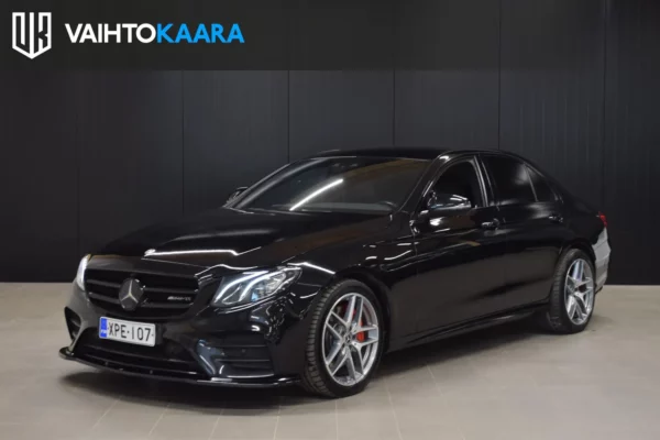 Mercedes-Benz E 350 e Aut # Todella näyttävä E63 AMG Look # Widescreen, Distronic+, 360 Kamerat, Navi, Ambient light, 2 x alut #