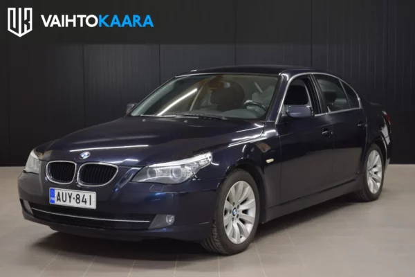 BMW 520 dA E60 Sedan LCi Facelift # Vain 3-omisteinen Suomi-auto! # Vakkari, Parkkitutkat, Vetokoukku, Xenonit, 2 x renkaat #