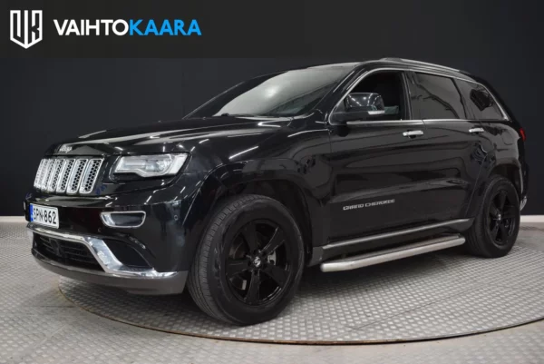 Jeep Grand Cherokee 3,0 CRD Overland Summit # Huikeat varusteet! # Ilmastoidut & Lämmitettävät istuimet, Peruutuskamera, Panoraama #