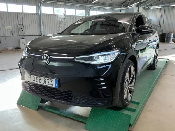 Volkswagen ID.5 GTX 220kW Dual Motor AWD 82 kWh # Vetokoukku, Sähkötakaluukku, Adapt.vakionopeudensäädin, Matrix Ledit, Kamera, Navi #
