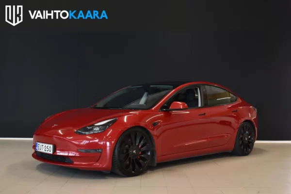 Tesla Model 3 Performance Dual Motor Awd # Aivan unelma Performance Tesla, auto kuin karamelli # Alustasarja, 2 x renkaat, Autopilot