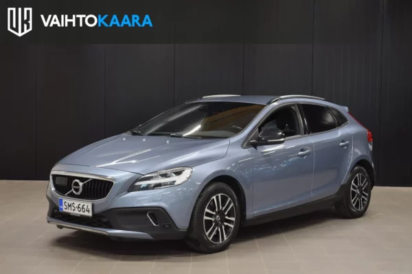 Volvo V40 Cross Country D3 Momentum aut # HUIPPU VARUSTELTU # Adapt.vakkari, VOC, Webasto, BLIS, Navigointi, Keyless, Merkkihuollettu #