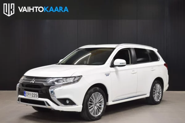 Mitsubishi Outlander PHEV Active 4WD 5P # Peruutuskamera, Keyless, 2x renkaat ja vanteet #