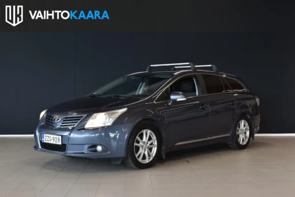 Toyota Avensis 2,0 D-4D DPF Sol Edition Wagon # Koukku # Kattotelineet #  Webasto # 2x Alut #