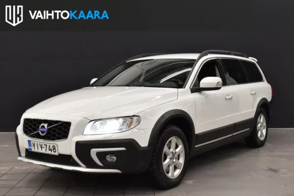 Volvo XC70 D4 Business Summum aut # Huippu varusteet! # Auto syö öljyä # Digimittaristo, 2x renkaat, Bluetooth, Navigointi #