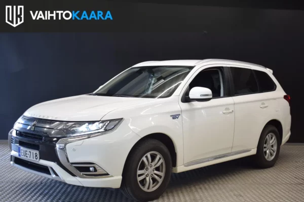 Mitsubishi Outlander PHEV Intense 4WD # Ruotsi-auto, Peruutuskamera, Koukku, Keyless, Adapti vakkari, Remote Climate Control, Ledit #