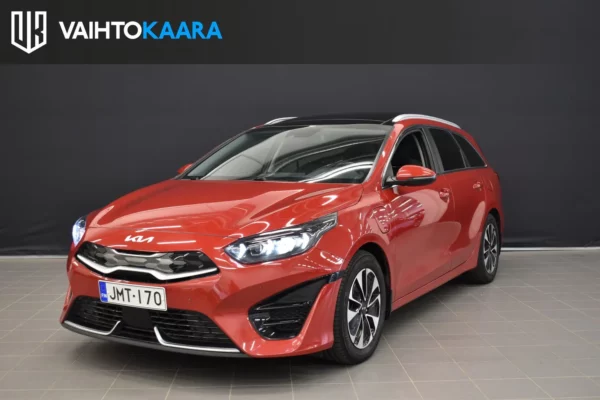 Kia Ceed 1,6 GDI Plug-In Hybrid Business Premium SW DCT # Kattoluukku, Tutkat, Kamera, Navi, Nahat, Koukku, Huippuvarusteet! #