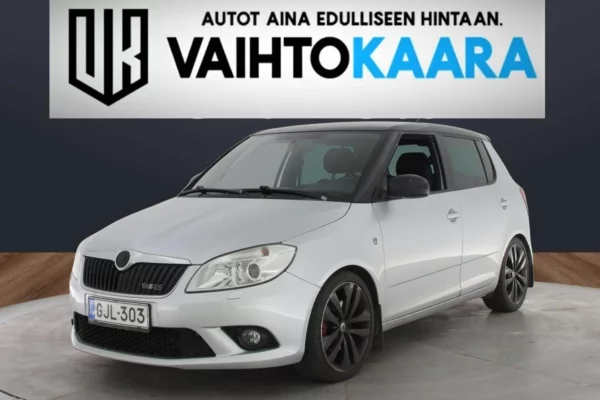 Skoda Fabia 1,4 TSI RS DSG Autom. # Hienoa ja nopea RS Fabia # Lohkolämmitin, kahdet renkaat aluilla, Sporttipenkit, Alustasarja #