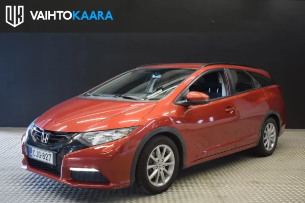 Honda Civic Tourer 1,8i Comfort AT # Suomi-auto, Vetokoukku, Lohkis + sis. pistoke, Vakkari, 2x renkaat #