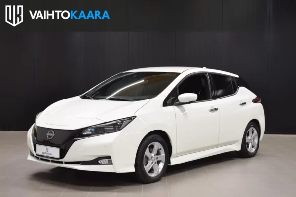 Nissan Leaf 40 kWh N-Connecta 150 hv # Adapt.vakkari, Lämpöpumppu, 360-kamera, Keyless, Ratinlämmitin, 2x vanteet #