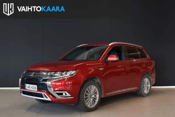 Mitsubishi Outlander PHEV Instyle Sport Business 4WD Aut # Salmiakkinahat, Adaptiivinen vakkari, 360-kamerat, 2 x renkaat #