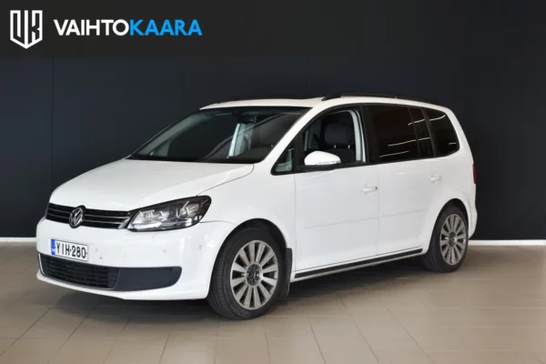 Volkswagen Touran Comfortline 2,0 TDI 103 kW (140 hv) # 7-Paikkainen, Xenon, Panoraama, Webasto+ Lohko+ Sisäpistoke, Vakkari, 2x alut #