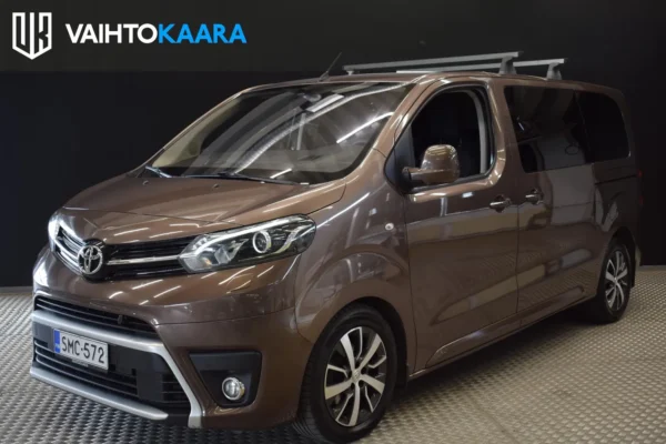 Toyota Proace Verso Family L1 2,0 D 180 Automaatti # Suomi-auto, Huoltokirja, Vetokoukku, HUD, Keyless, P-Kamera, Sähkö sivuovet #