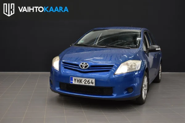 Toyota Auris 1,6 Valvematic Linea Terra 5ov # Vetokoukku, Ilmastointi, 2 x renkaat, Lohkolämmitin + sisäpistoke #