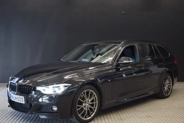 BMW 320 F31 Touring 320d A xDrive Business Exclusive M Sport # Suomi-auto, Ledit, Vetokoukku, Nahkaverhoilu, Sähkökontti #