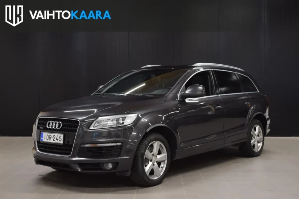 Audi Q7 3,0 V6 TDI DPF 176 kW quattro tiptronic-autom. 7-ist. # S-line! # Keyless, Ilma-alusta, Vetokoukku, Panoraama #