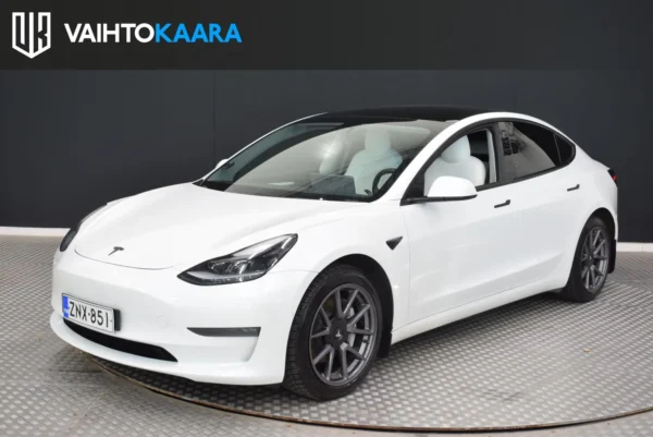 Tesla Model 3 Long Range Dual Motor Awd # Hieno White on White # Muistipenkit, Penkinlämmittimet, Peruutuskamera #
