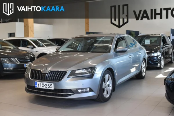 Skoda Superb 2,0 TDI 150 Ambition # Navi, Bi-Xenon, Vetokoukku, 2x Alut, Aut.ilmastointi, Lohkolämmitin, BT, YM! #