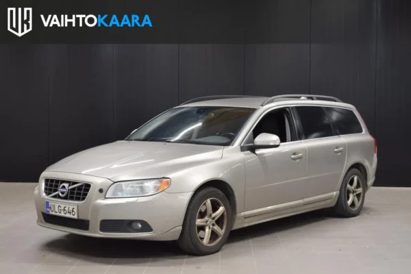 Volvo V70 D3 Momentum Business aut # Suomi-auto, Huoltokirja, Webasto, Vetokoukku, Vakkari, 2x renkaat ja vanteet #