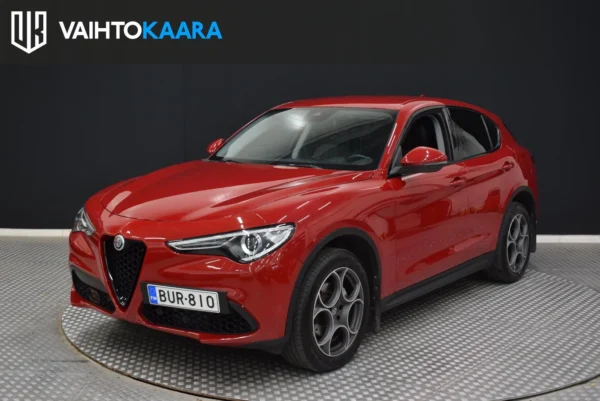 Alfa Romeo Stelvio 2,0 Bensiini 280hp AT8 AWD First Edition # Lähes virheetön ja vähän ajettu Suomi-auto harrastajalta # Ruostesuojattu