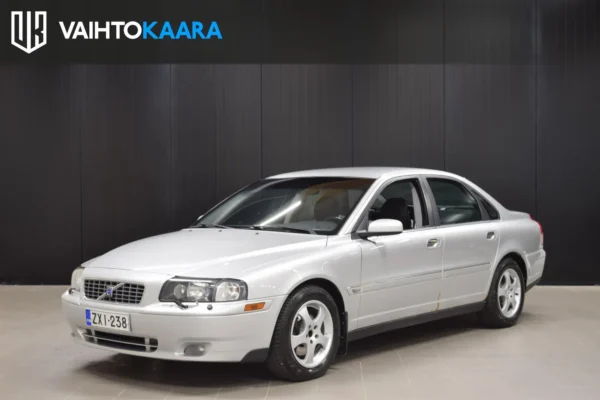 Volvo S80 2,5T AT # Suomi-auto, Vakionopeudensäädin, Lohkolämmitin + sisäp., Aut. ilmastointi, 2x renkaat ja vanteet #