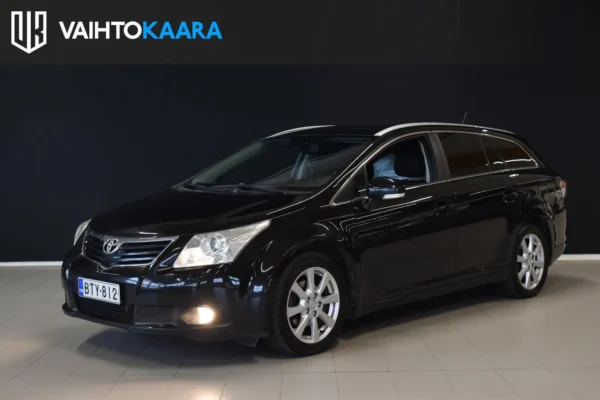 Toyota Avensis 2,0 Valvematic Linea Sol Plus Wagon # Ilmastointi, Vakkari, Lohkolämmitin, Sisätilanpistoke, 2x alut, Penkinläm. YMS #