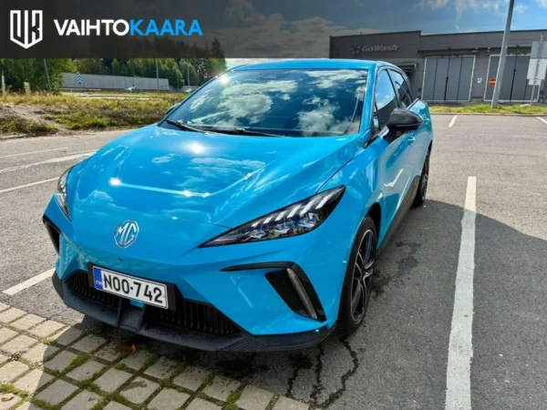 MG MG4 Long Range 64 kWh, 150 kW Luxury # Lämpöpumppu, 360 Kamerat, Adapt.vakkari, Blis, Apple CarPlay, Android Auto #