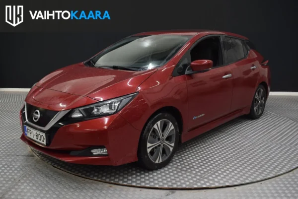 Nissan Leaf Tekna 40 kWh FI # Makea kuin mansikka # Adapt.vakionopeudensäädin, 360 kamerat, Boset, Navi, Lämmitettävä ohj.pyörä #