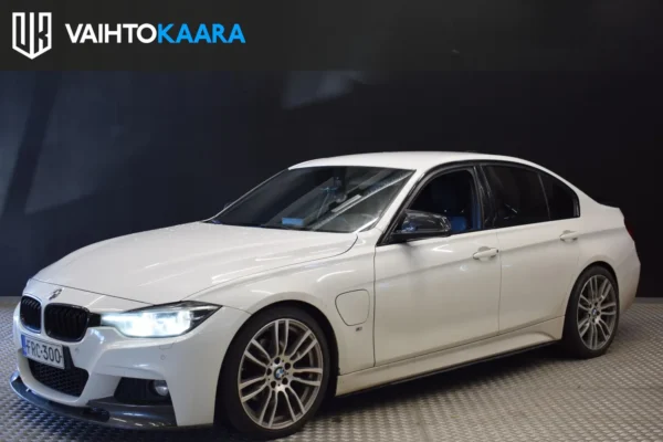 BMW 330 330e iPerformance Sedan M-Sport # Ledit, Proffa Navi, Vakkari, Sporttinahat, Hifit, Tutkat, Soh. 80,4 % #