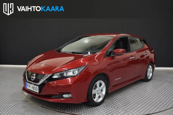Nissan Leaf Tekna 40 kWh FI # Makea kuin mansikka # Adapt.vakionopeudensäädin, 360 kamerat, Boset, Navi, Lämmitettävä ohj.pyörä #