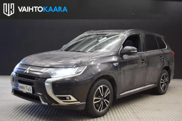Mitsubishi Outlander PHEV Instyle Sport Business 4WD Aut # Salmiakkinahat, Adapt.vakkari, 360 Kamerat, Sähkötakaluukku, Kattoluukku, 2 x renk. #