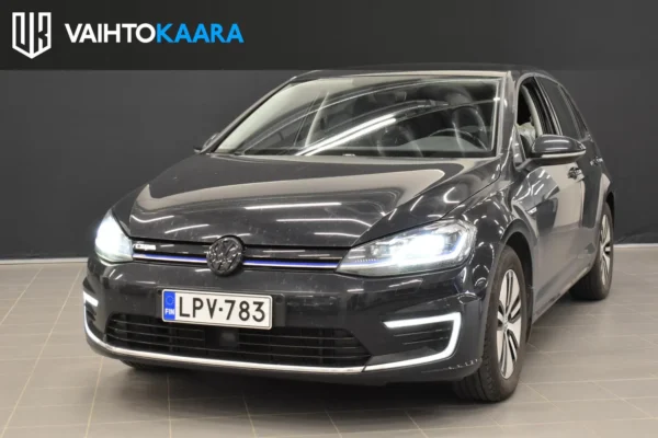 Volkswagen Golf e-Golf 100 kW (136 hv) automaatti # Adapt.vakionopeudensäädin, Digimittaristo, Navigointi, Led ajovalot, 2 x renk. #