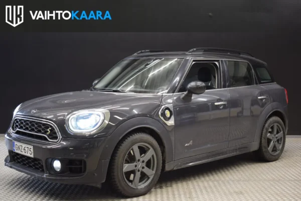 Mini Countryman Cooper SE ALL4 A # Ruotsi-auto, Navigointi, Juuri katsastettu, Juuri huollettu, Bluetooth, Soh 74 % #