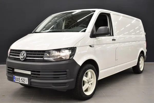 Volkswagen Transporter umpipakettiauto pitkä 2,0 TDI 75 kW 3200kg # Vetokoukku, Vakkari, Webasto #