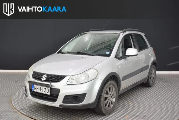Suzuki SX4 1,6 VVT 4WD X-OVER S-Edition 5D 5MT # Edullinen Neliveto! # Penkinlämmittimet, Vetokoukku, Sähköikkunat #